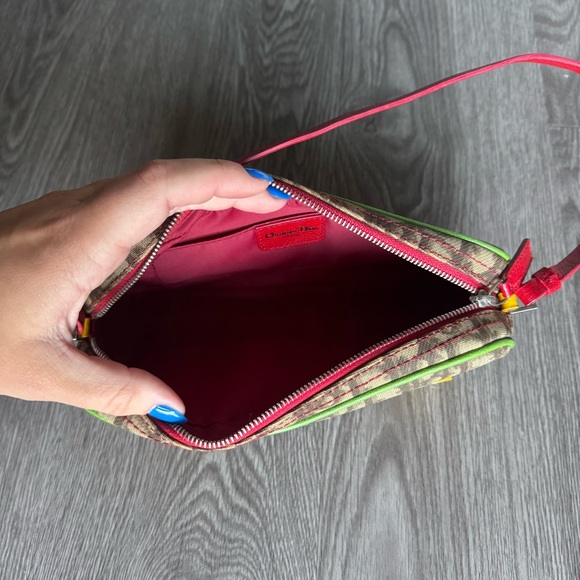 Christian Dior 2004 Limited Edition 1 Rasta Trotter - Picture 4 of 5